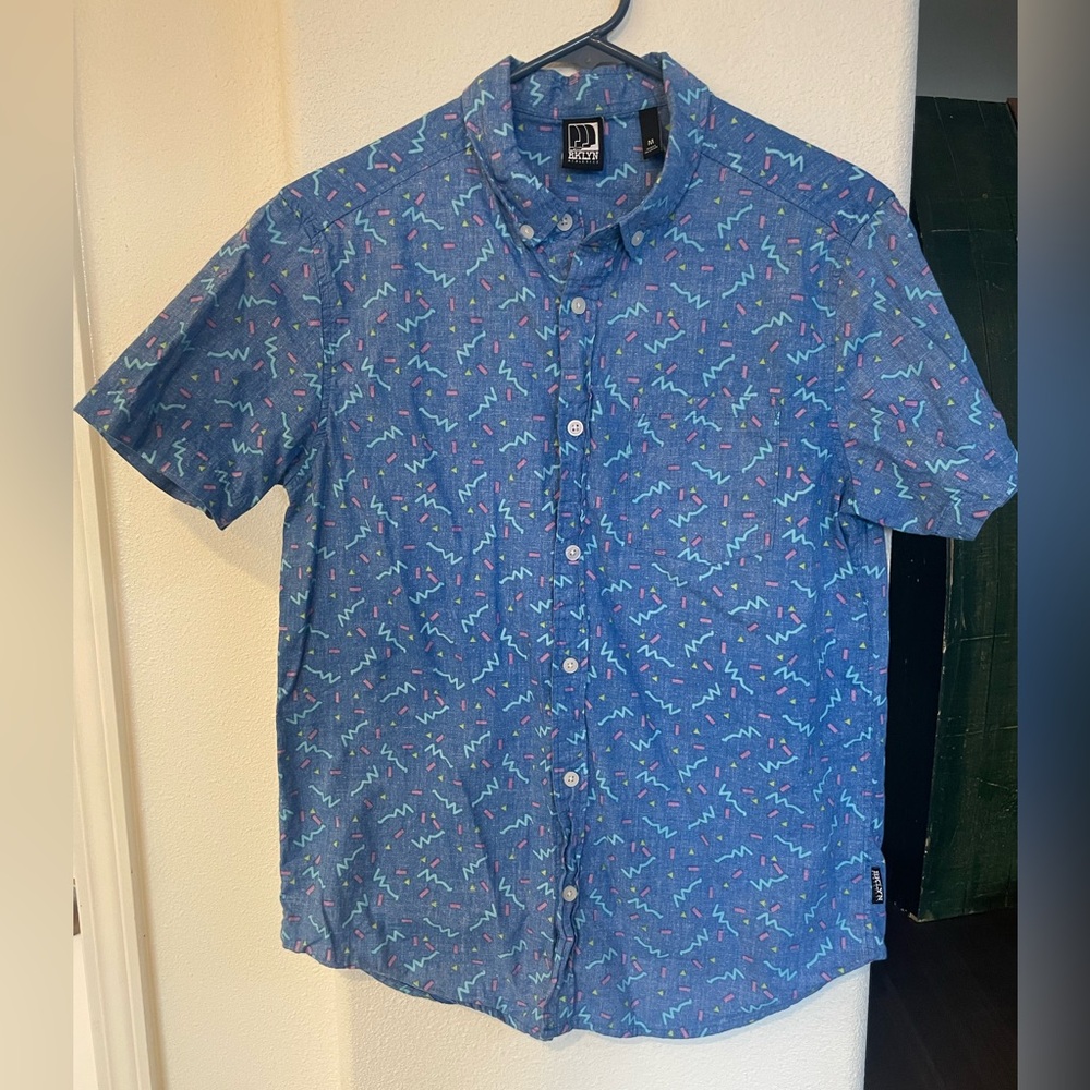 Fun 80s Print Short-Sleeve Button-Down Shirt in Blue with Teal & Pink Accents